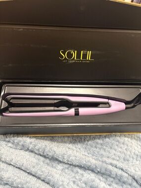 Soleil Lavender Hair Straightener - Sleek Styling Iron
